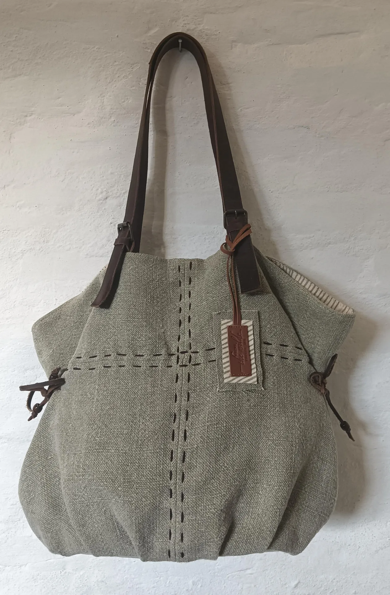 4 Points of the Compass, stonewashed jute shouder bag