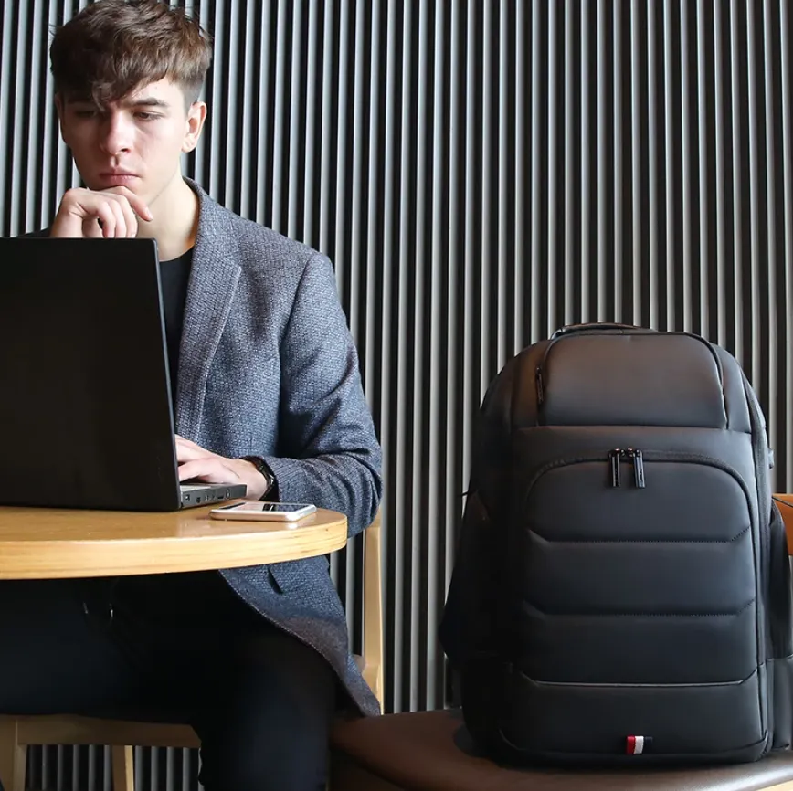 Men's Large Executive Backpack with USB Charging